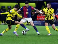 关于巴塞罗那胜拜仁，晋级强赛场的信息